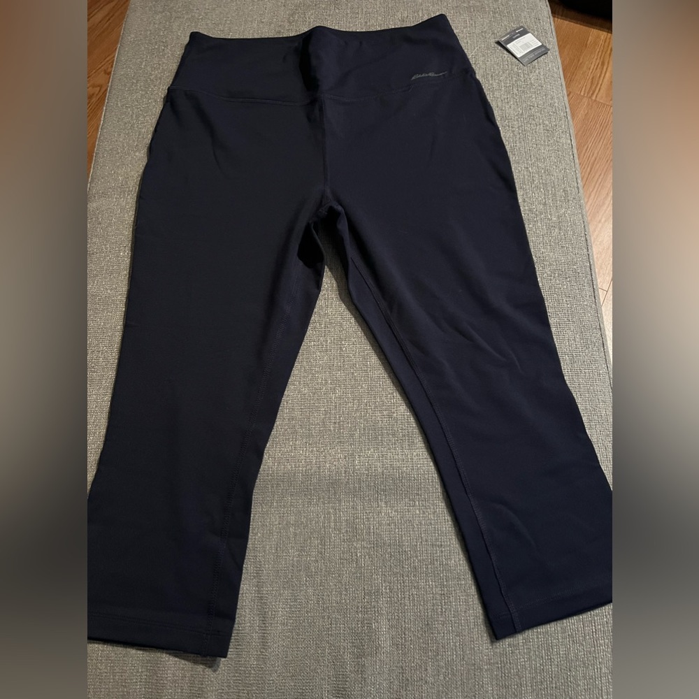 Woman’s Eddie Bauer Capris